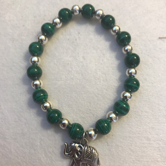 Handmade bracelet and matching earrings - Picture 3 of 4